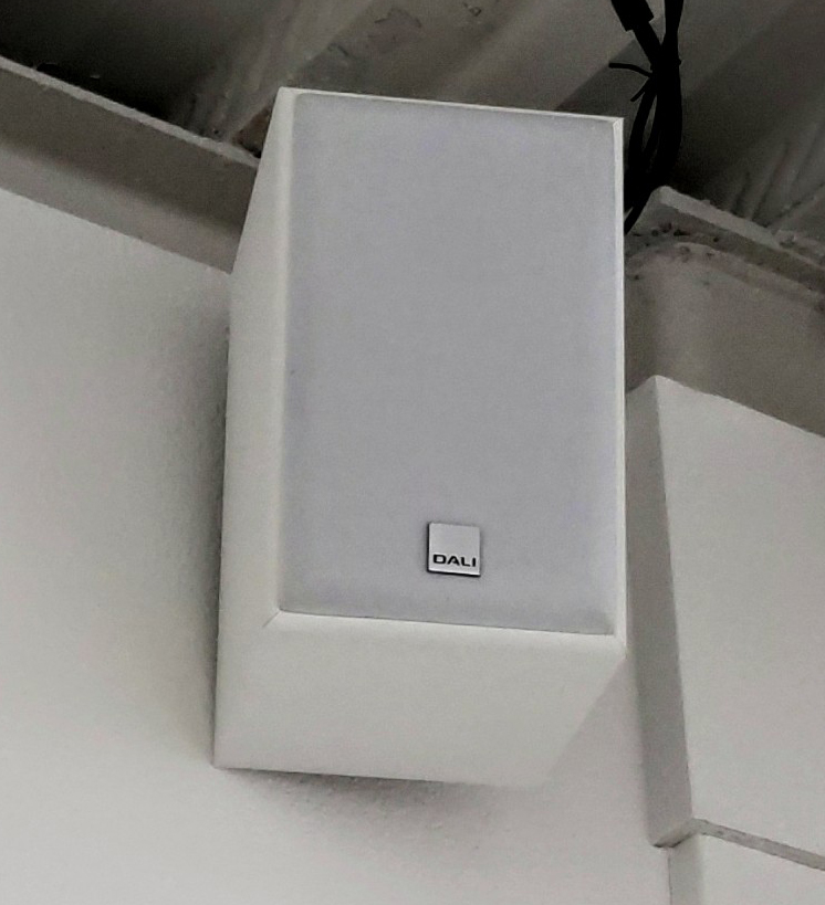 スピーカ